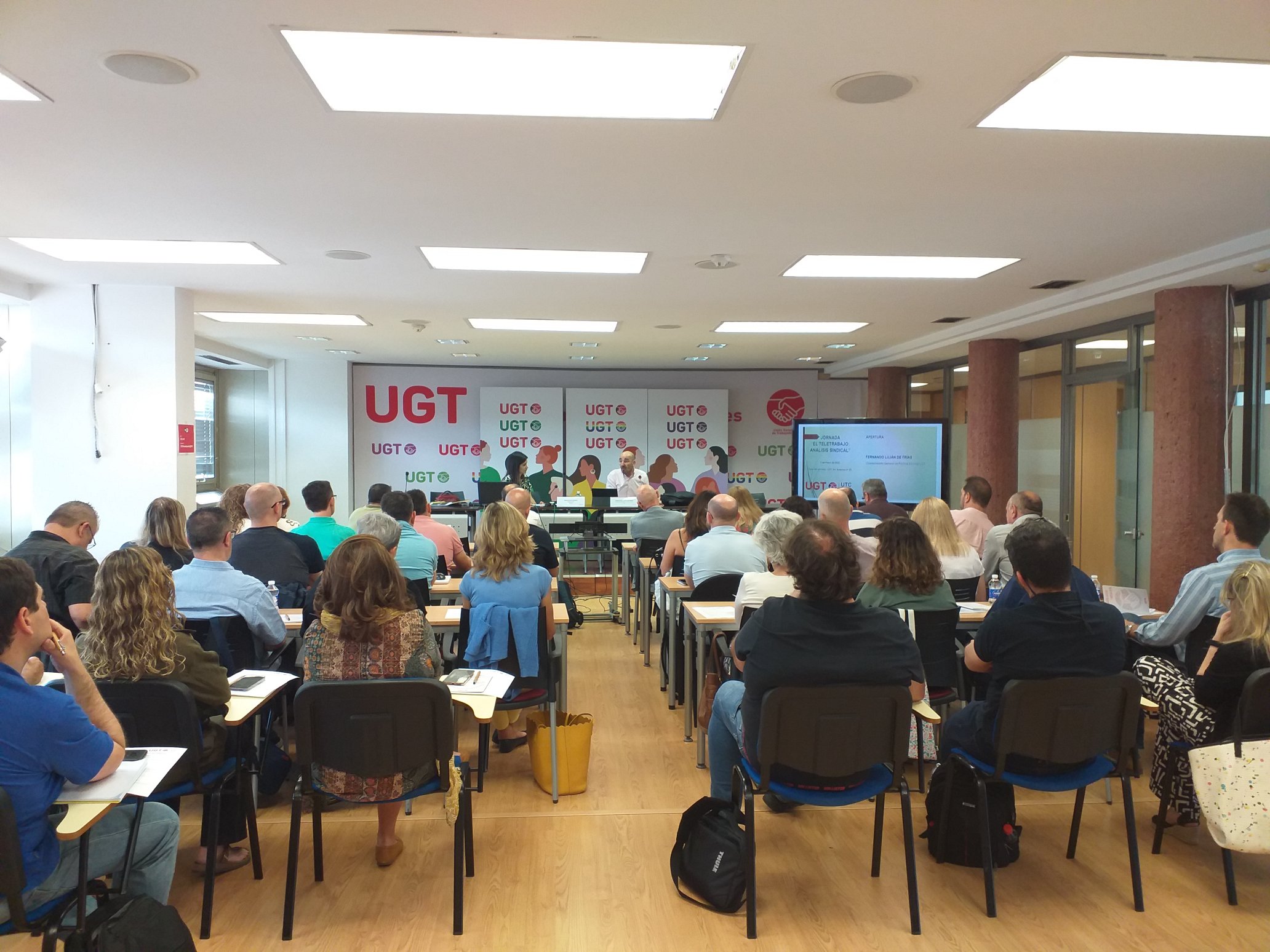 Conferencia en la sede de UGT