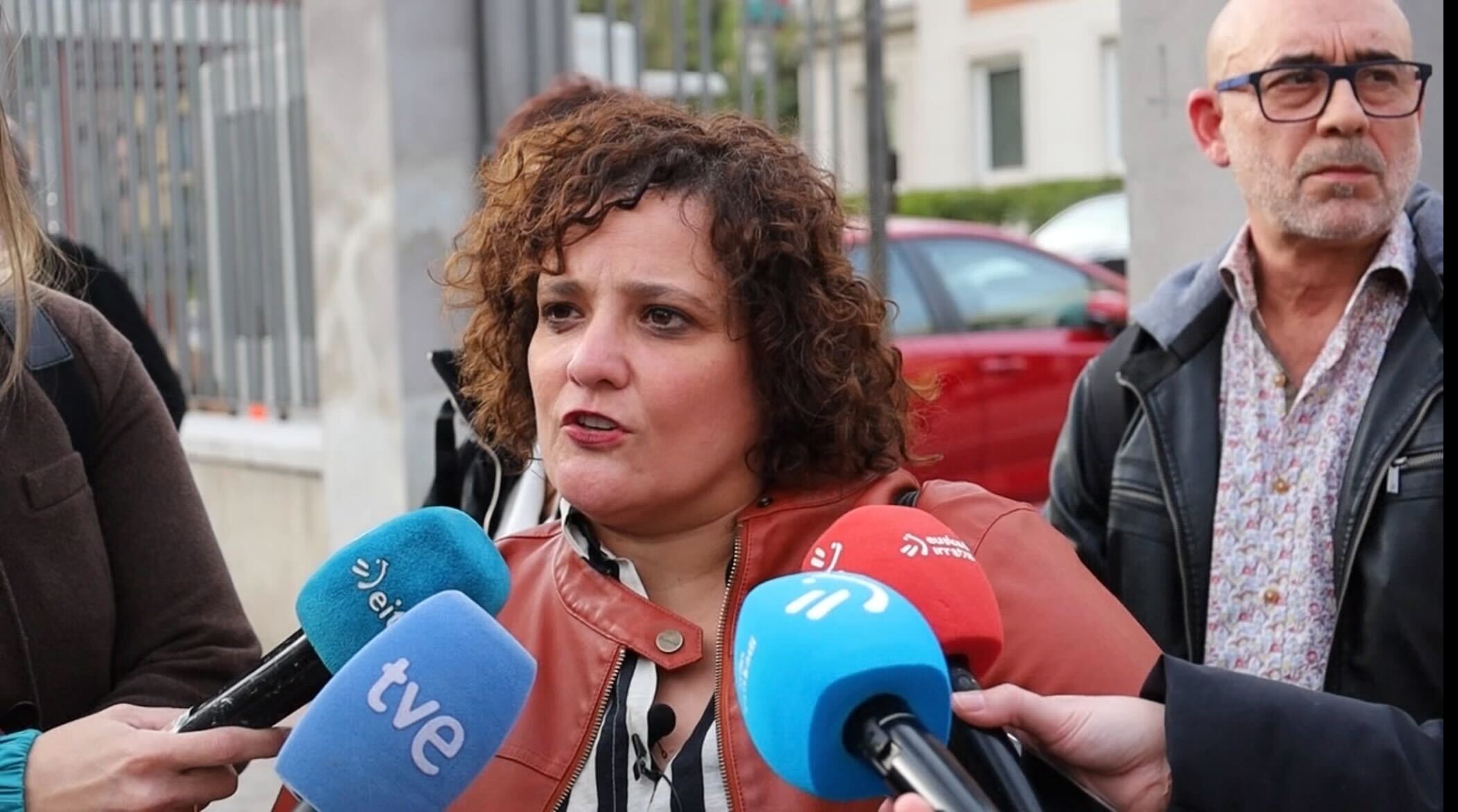 Patricia Ruiz atiende a los medios