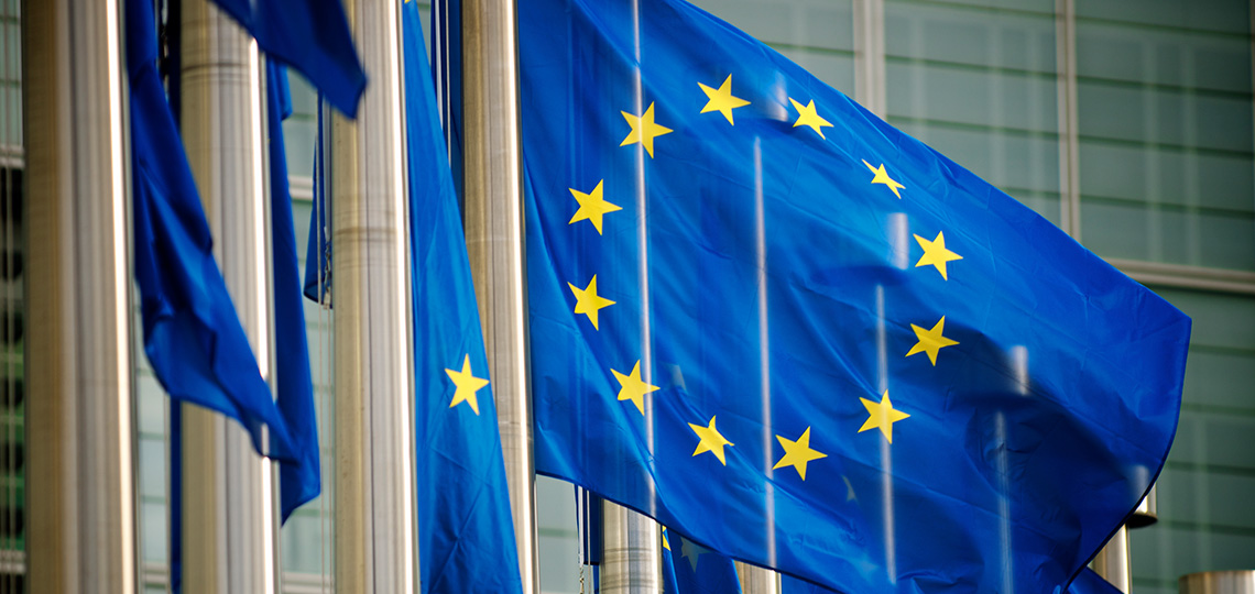 Banderas de la Unión Europea.