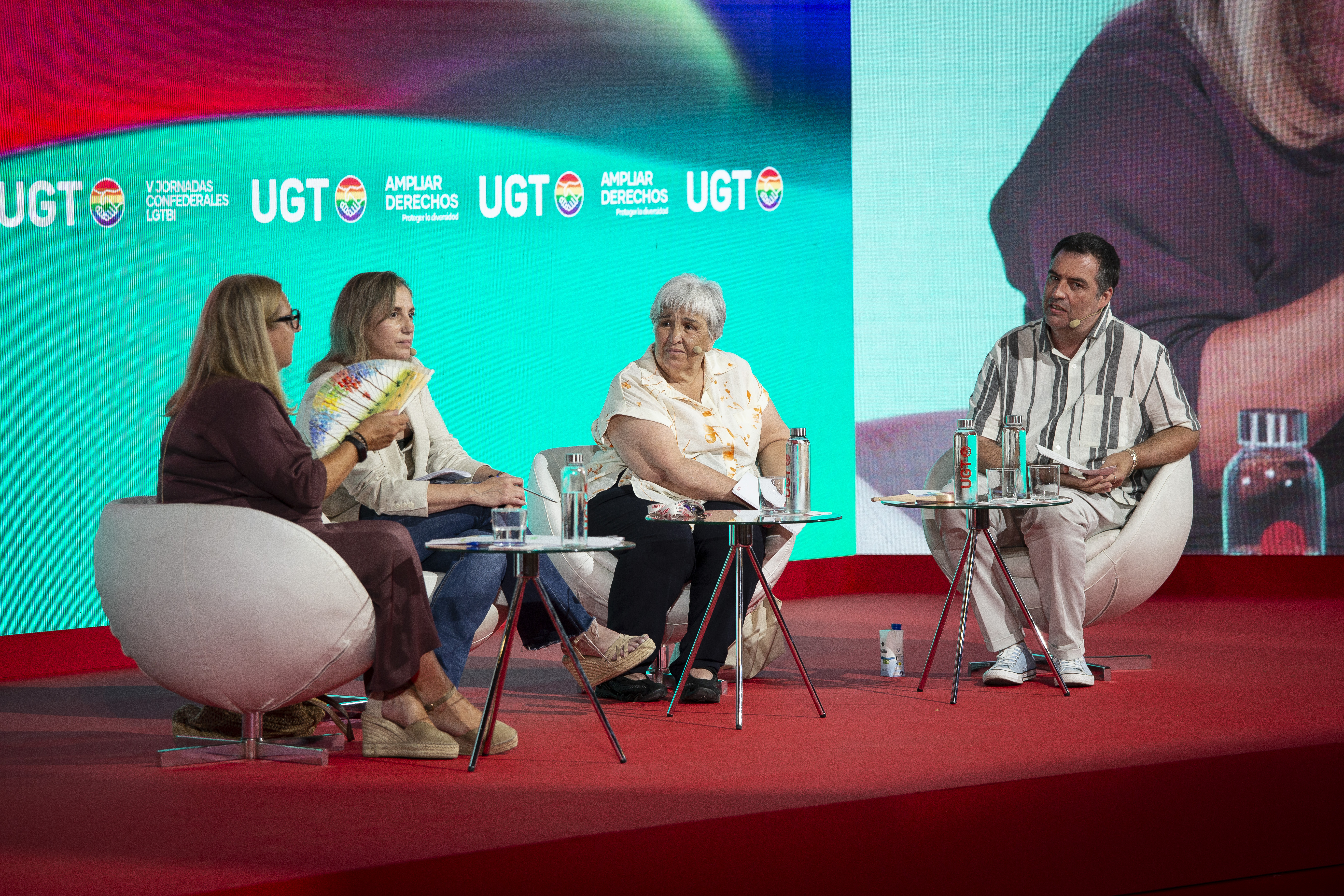 5. Mesa redonda: Aplicación del RD 1026/2024, de la legislación a los centros de trabajo. Fátima Gallardo, secretaria de Igualdad y Políticas Sociales de UGT-FICA; Marina Prieto, vicesecretaria general de UGT- FeSMC; Luz Martínez Ten, secretaria de Políticas Sociales e Igualdad de UGT-SP y David Diego, vicecoordinador Jurídico Área LGTBI UGT.
