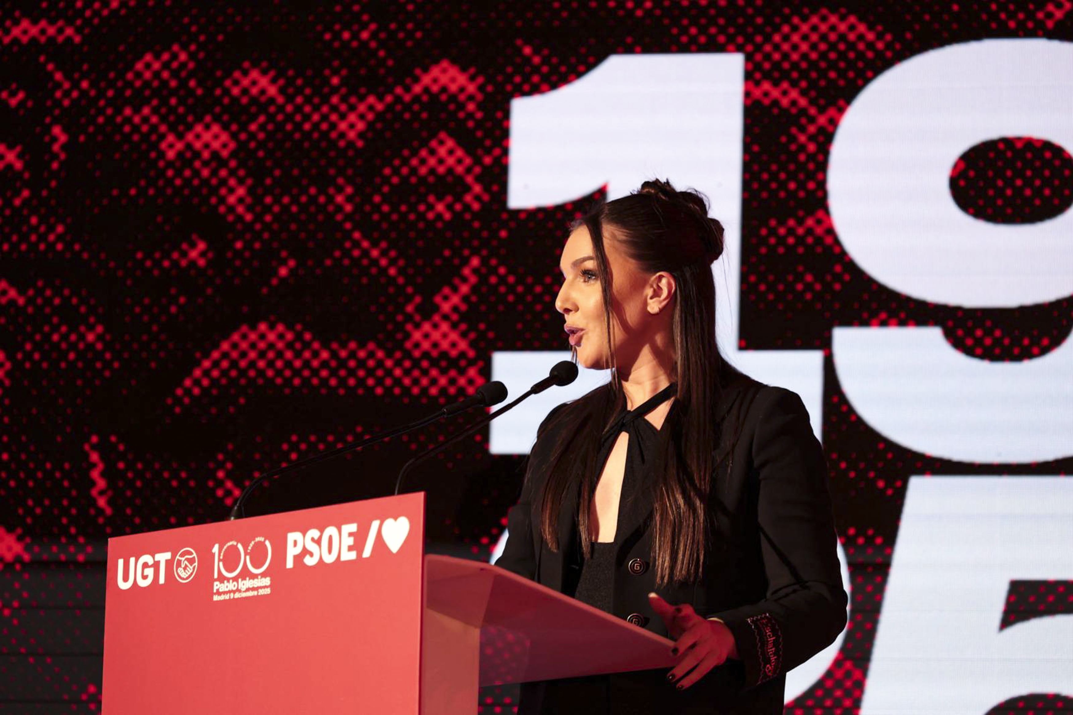 'Inés Hernand' abogada y presentadora del acto