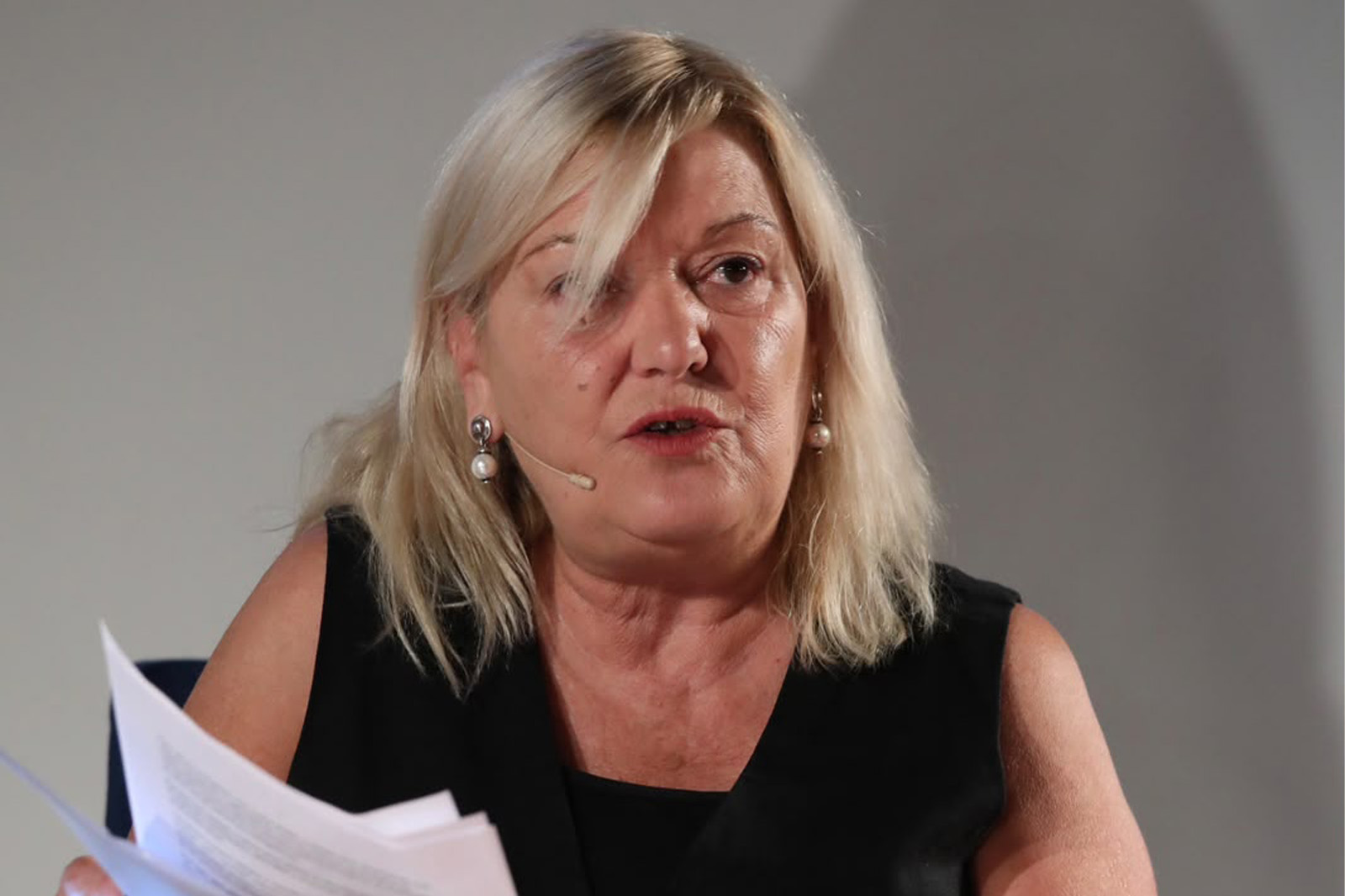 20. Modera la mesa: Reyes Solaz García. Secretaria nacional de UGT Catalunya.