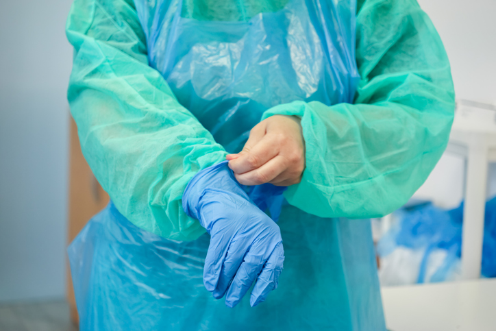 Traje de protección sanitario